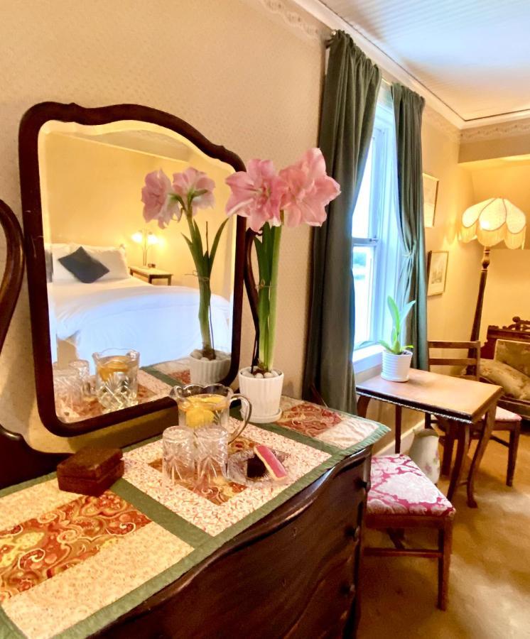 Orcas Hotel 외부 사진