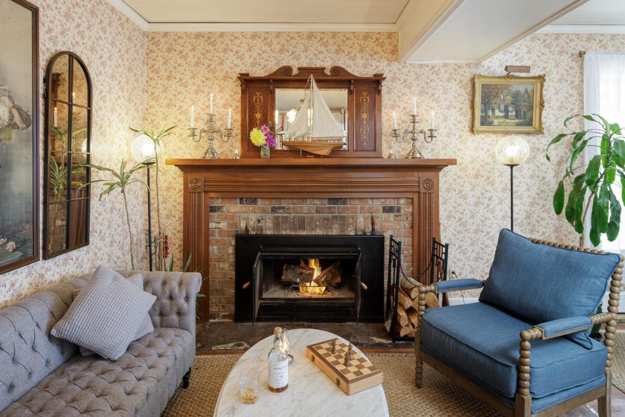 Orcas Hotel 외부 사진